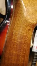Fender Custom Shop 1963 Stratocaster Relic 3TS R141630【特注モデル、漆黒指板個体】_11