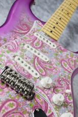 Fender Made in Japan Limited Stratocaster Paisley Pink #JD25022084【限定モデル】【約3.40kg】_9
