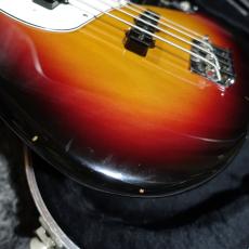 Fender American Jazz Bass 3-Color Sunburst_4