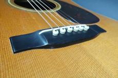 Martin D-28 Brazilian / Solid Spruce Top・Solid Brazilian Rosewood Side and Back・Original Waffle Back peg・Ivoroid Multi Binding・Ebony Fingerboard and Bridge Long Saddle・Tortoise Color Pick guard【With Original_14
