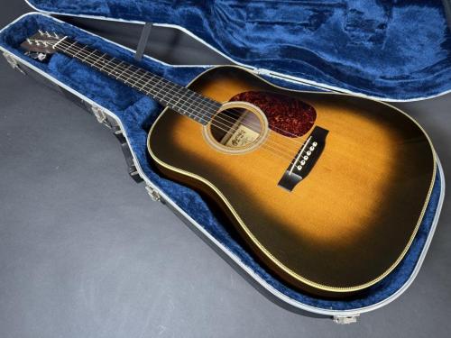Martin D-28 1935 Special “Guitar of The Month” Limited Edition / Solid Spruce Top・Solid Rosewood Side and Back・Old Decal Logo・Original peg・Herringbone Trim・Diamond Inlay・Ebony Fingerboard Long Saddle【With Ma