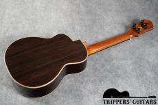 aNueNue Black Whale Tenor Ukulele (2023) ピックアップなしのBlack Whaleの中古入荷しました!_15