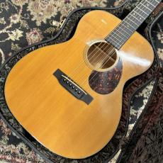 Martin 【GW版お茶の水大楽器祭 目玉品】 OM-18V 【2002年製】