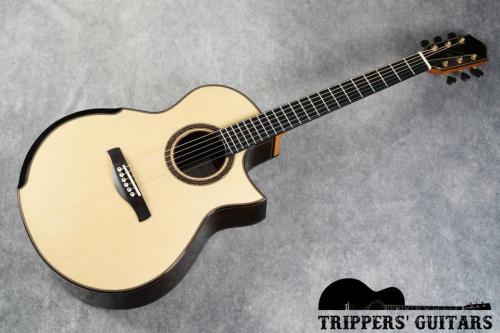 Ikko Masada Guitars Model A (2023) 値下げしました!ジャーマンスプルース&ブラジリアンローズウッドS/Bの1本!アームレストも付いたModel Aです!