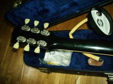 Gibson J-185 ブラック_10