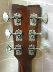 YAMAHA FG180_4