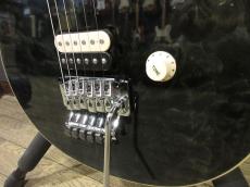 MUSIC MAN 1995 EVH Signature Black Translucent_3