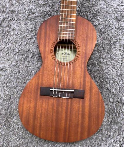 ARIA ASA-18C -Parlor Style- 【ミニギター】【トラベルギター】【ナイロン弦】