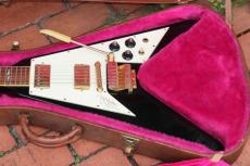 Gibson Jimi Hendrix "Hall of Fame" Black Flying V_2