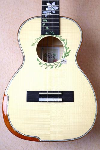 Leho 【テナーサイズ】 LHUT-ASMP-LMT #5120892 【初心者セット付属(チューナー&教本)・送料当社負担】