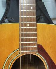 YAMAHA FG-200_3