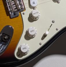 Fender FSR Made in Japan Traditional 60s Stratocaster 3-Color Sunburst  #JD25002783【重量3.52kg】_4