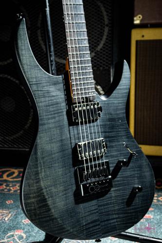 Balaguer Guitars Diablo Standard with Evertune Bridge Satin Trans Black