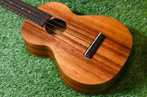 Kamaka HF-2 Concert【S/N230749】