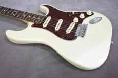 Fender Limited Edition American Showcase Stratocaster Olympic White pearl_5