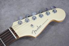Fender Limited Edition American Showcase Stratocaster Olympic White pearl_10
