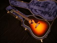 Gibson J-45【旧代理店(山野楽器さん)モデル この時期ならではの”ドンジャリ”サウンドを堪能いただけます! 状態も良く初めてのJ45をご検討の方にもオススメです! 】解説試奏動画御覧ください。_3