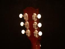 Gibson J-45【旧代理店(山野楽器さん)モデル この時期ならではの”ドンジャリ”サウンドを堪能いただけます! 状態も良く初めてのJ45をご検討の方にもオススメです! 】解説試奏動画御覧ください。_10