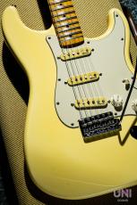 Fender Yngwie Malmsteen Stratocaster Vintage White / 2003