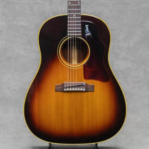 Gibson J-45 / Circa 1968