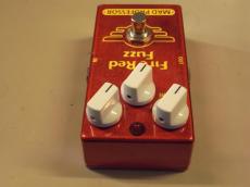 MAD PROFESSOR Fire Red Fuzz_2