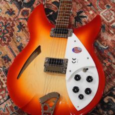 Rickenbacker Model 330 Fireglo【最新仕様】【2025年製】