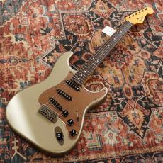 Fender Made in Japan Hybrid II 2026 Collection Stratocaster Satin  Metallic / Matte Champagne Mirage_2