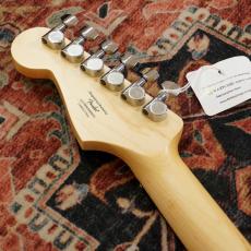 Squier Sonic Stratocaster Laurel Fingerboard White Pickguard / Sienna Sunburst 【3.11Kg】_7