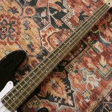 Squier Sonic Precision Bass  Laurel Fingerboard  White Pickguard / Black 【エントリープレべ】_4