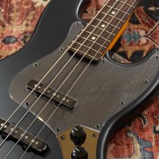 Fender Made in Japan Hybrid II 2026 Collection Jazz Bass Satin Metallic / Matte Phantom Black_4