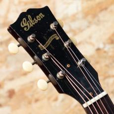 Gibson 1942 Banner J-45 Vintage Sunburst Light Aged_8