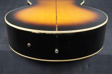 Gibson J-200_16