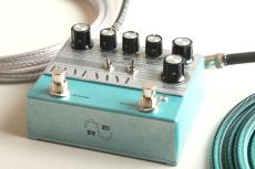 Revelation Effects REVENANT Preamp-Boost V1.2 -Teal Sparkle with Silver face plate- (Limited)_7