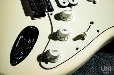 Fender Standard Stratocaster HSS / 2010_7