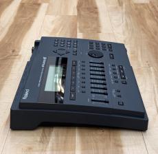 Roland MV-30 MUSIC PRODUCTION SYSTEM_6