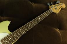 Fender Player II Mustang Bass PJ , Rosewood Fingerboard / Hialeah Yellow_3