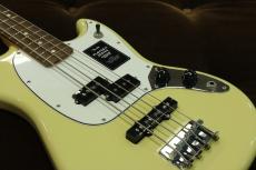 Fender Player II Mustang Bass PJ , Rosewood Fingerboard / Hialeah Yellow_7