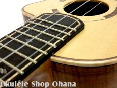Kikolele コンサート カッタウェイ #87 オールドジャーマンスプルース/マスターグレードハワイアンカーリーコア_14