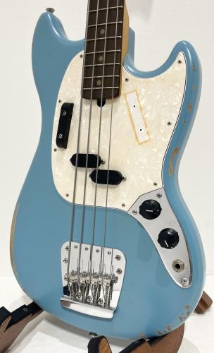Fender JMJ Road Worn Mustang Bass / Faded Daphne Blue