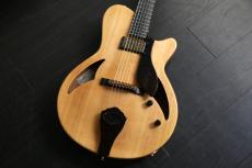 Nishgaki Guitars  Arcus Fin Hole  初期型 _3