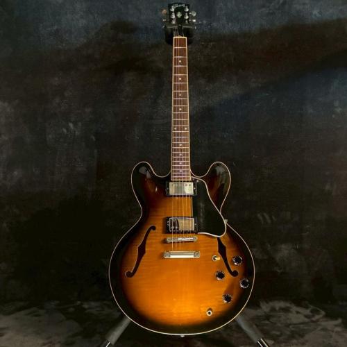 Gibson ES-335 Sunburst 2005年製【3.92kg】