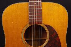 Martin D-18_8