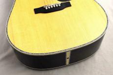 Martin 【腹に響く低音と迸るリッチなトーン】 D-45 Standard #3023317 【玉座に君臨する最上位モデル】_11