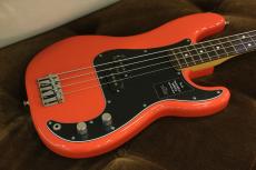 Fender Player II Precision Bass , Rosewood Fingerboard / Coral Red