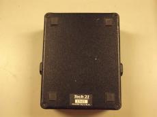 Tech 21 SANS AMP GT2_6