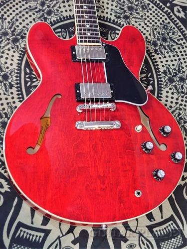 Gibson ES-335 -Sixties Cherry- 【#234040096】【3.42kg】