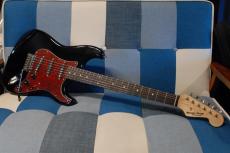 Honky Tonk Guitars Vince-Black_2