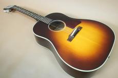 Gibson Custom Shop J-45 "The 59"  / 1st Version・thin Lacquer Finish・Solid AA Sitka Spruce Top・Solid Mahogany Side and Back・Large Pick guard・One Ring Rosette・59 Style Adjustable Bridge【With Original Case】2013_3