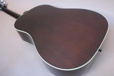 Gibson Custom Shop J-45 "The 59"  / 1st Version・thin Lacquer Finish・Solid AA Sitka Spruce Top・Solid Mahogany Side and Back・Large Pick guard・One Ring Rosette・59 Style Adjustable Bridge【With Original Case】2013_8