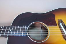 Gibson Custom Shop J-45 "The 59"  / 1st Version・thin Lacquer Finish・Solid AA Sitka Spruce Top・Solid Mahogany Side and Back・Large Pick guard・One Ring Rosette・59 Style Adjustable Bridge【With Original Case】2013_13